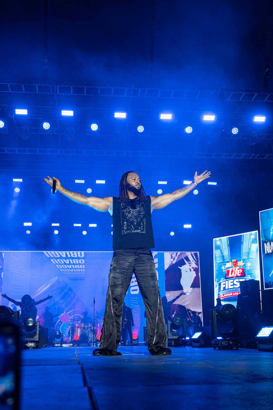 Life Fiesta: How Life Lager Beer Delivered a Full Shutdown in Aba with Flavour Live In Concert Life Fiesta: How Life Lager Beer Delivered a Full Shutdown in Aba with Flavour Live In Concert