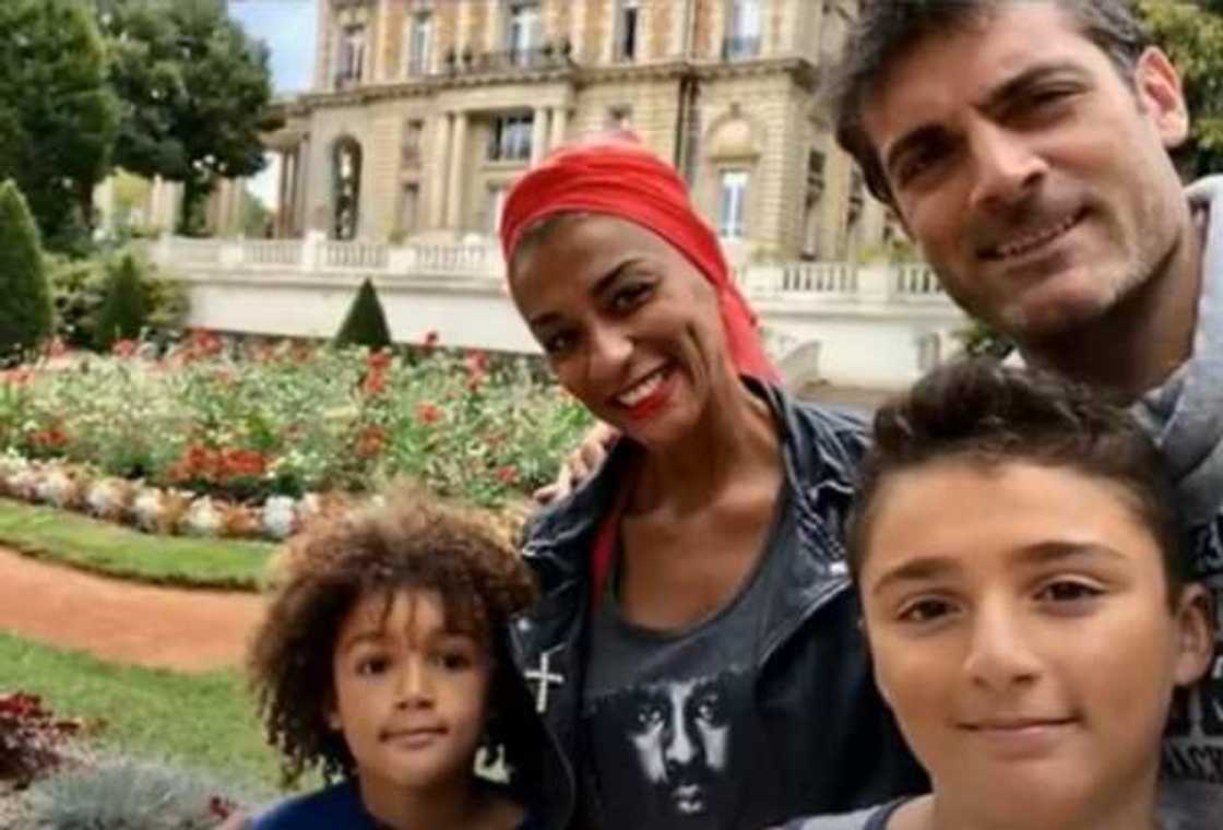 Gil Alma, Aminata Alma et leurs enfants