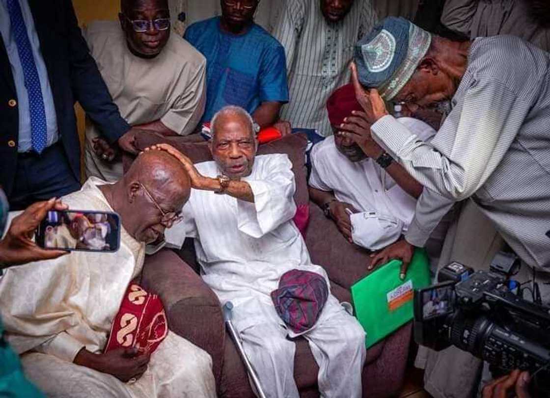 Tinubu ya samu goyon bayan shugabannin Yarbawa Tinubu ya samu goyon bayan shugabannin Yarbawa