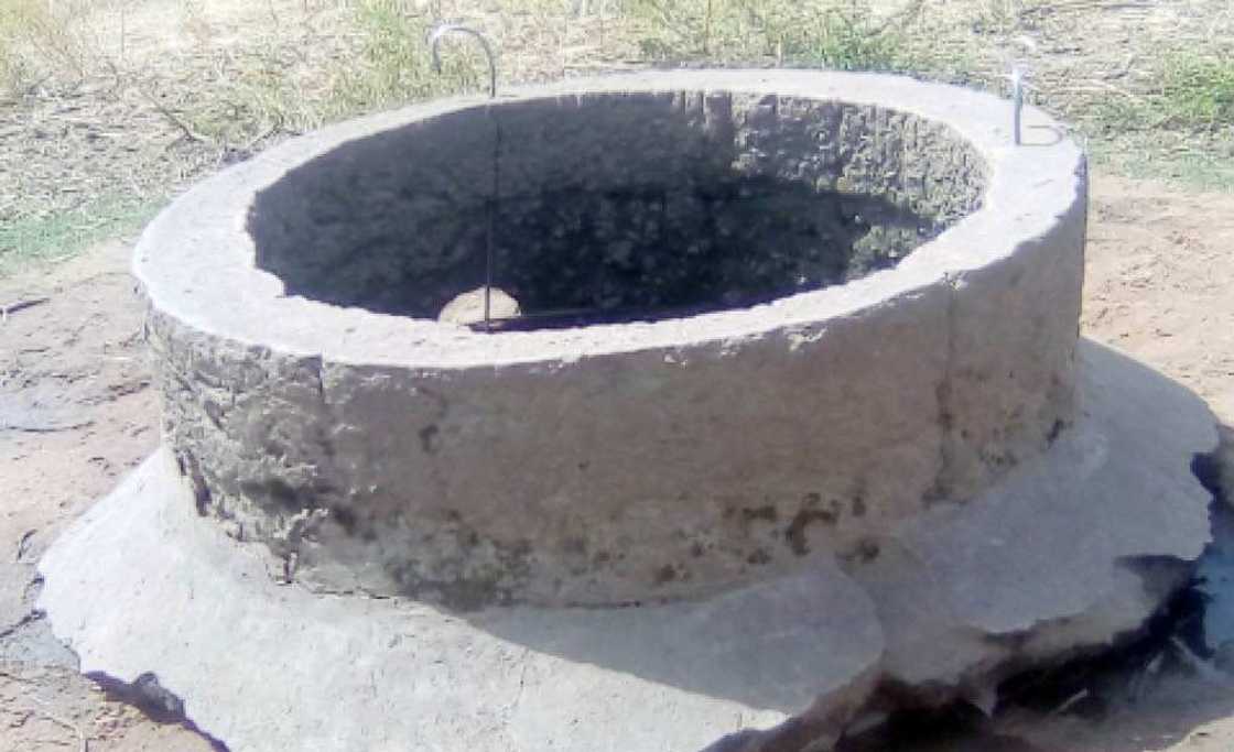 Yaro dan shakara bakwai ya mutu cikin rijiya a Kano Yaro dan shakara bakwai ya mutu cikin rijiya a Kano