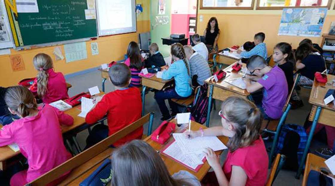 Wasu iyalai 4 sun kashe yaro dan shekara 9 saboda ya ki yin aikin makaranta Wasu iyalai 4 sun kashe yaro dan shekara 9 saboda ya ki yin aikin makaranta