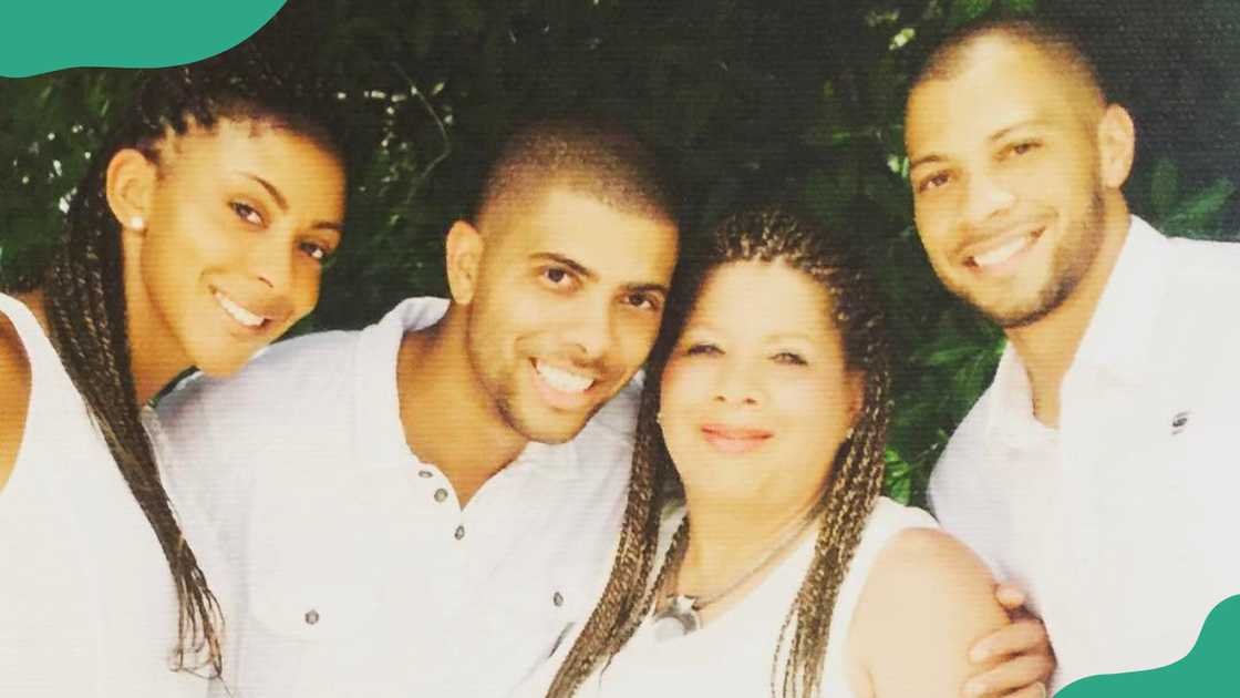 Candace Parker with her mother and two older brothers, Anthony and Marcus Parker. Candace Parker with her mother and two older brothers, Anthony and Marcus Parker.
