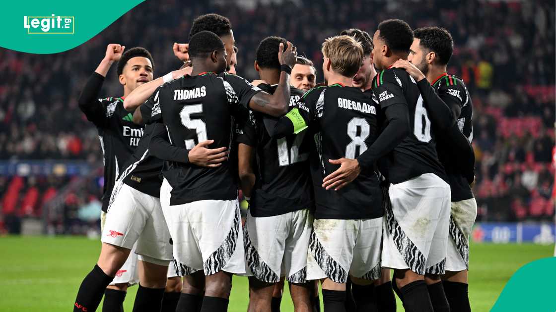 Arsenal players, PSV Eindhoven, Philips Stadium, Eindhoven, Netherlands, UEFA Champions League. Arsenal players, PSV Eindhoven, Philips Stadium, Eindhoven, Netherlands, UEFA Champions League.