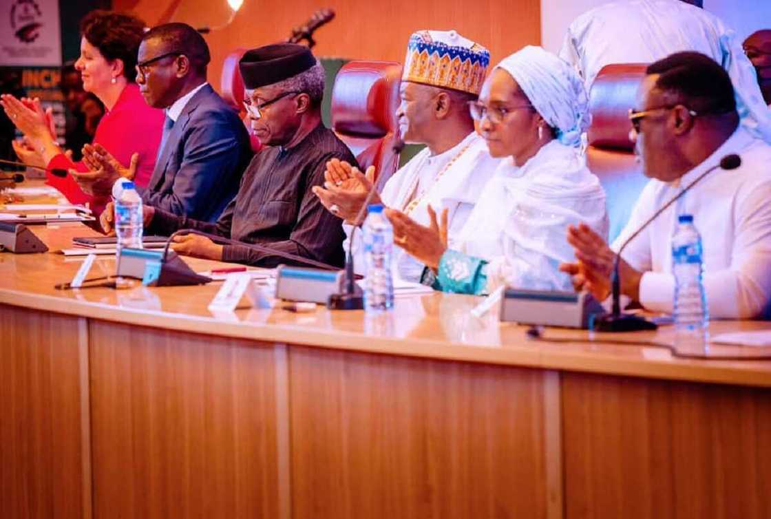 Ministar tattali Ministar tattali