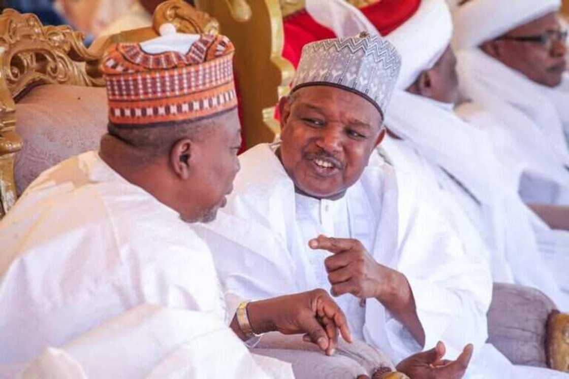 Sanatan Kebbi ta tsakiya: Alaka ta yi tsami tsakanin Aliero da Gwamna Bagudu kan wanda zai mallaki tikitin APC Sanatan Kebbi ta tsakiya: Alaka ta yi tsami tsakanin Aliero da Gwamna Bagudu kan wanda zai mallaki tikitin APC