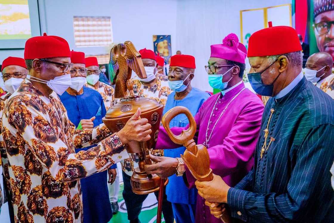Yan kabilar Igbo ke rike da tattalin arzikin Najeriya, saboda me zasu bar kasar: Buhari Yan kabilar Igbo ke rike da tattalin arzikin Najeriya, saboda me zasu bar kasar: Buhari