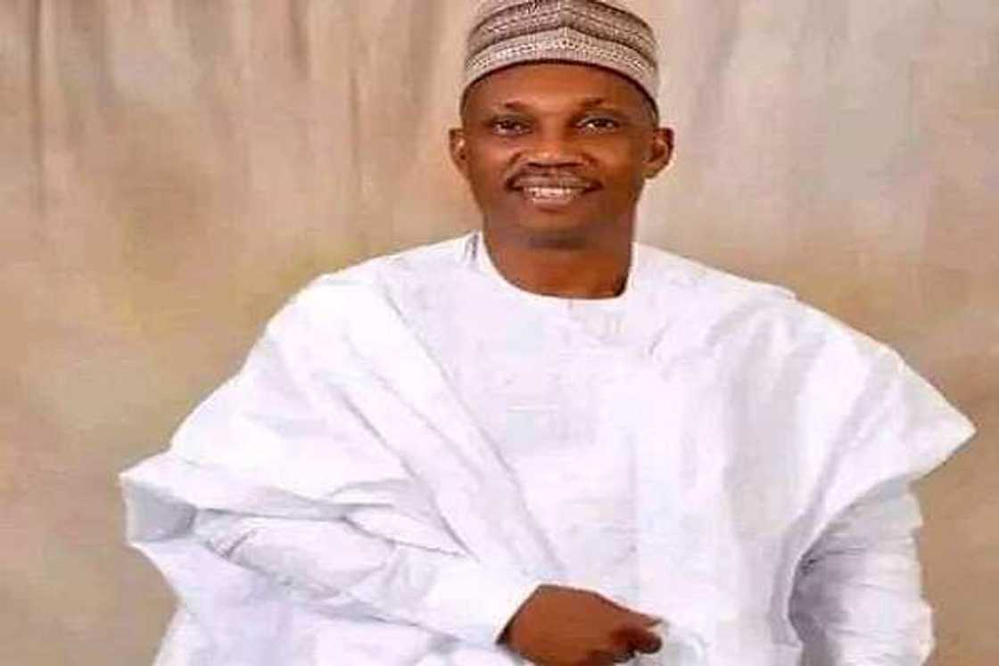 Yadda dan takarar mataimakin gwamna ya tsallake rijiya da baya Yadda dan takarar mataimakin gwamna ya tsallake rijiya da baya