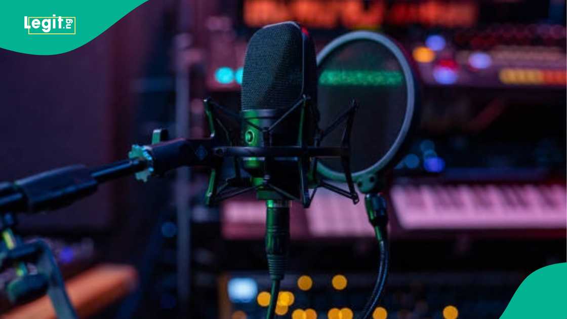 Housekeeper's impressive rap talent gets attention online. Housekeeper's impressive rap talent gets attention online.