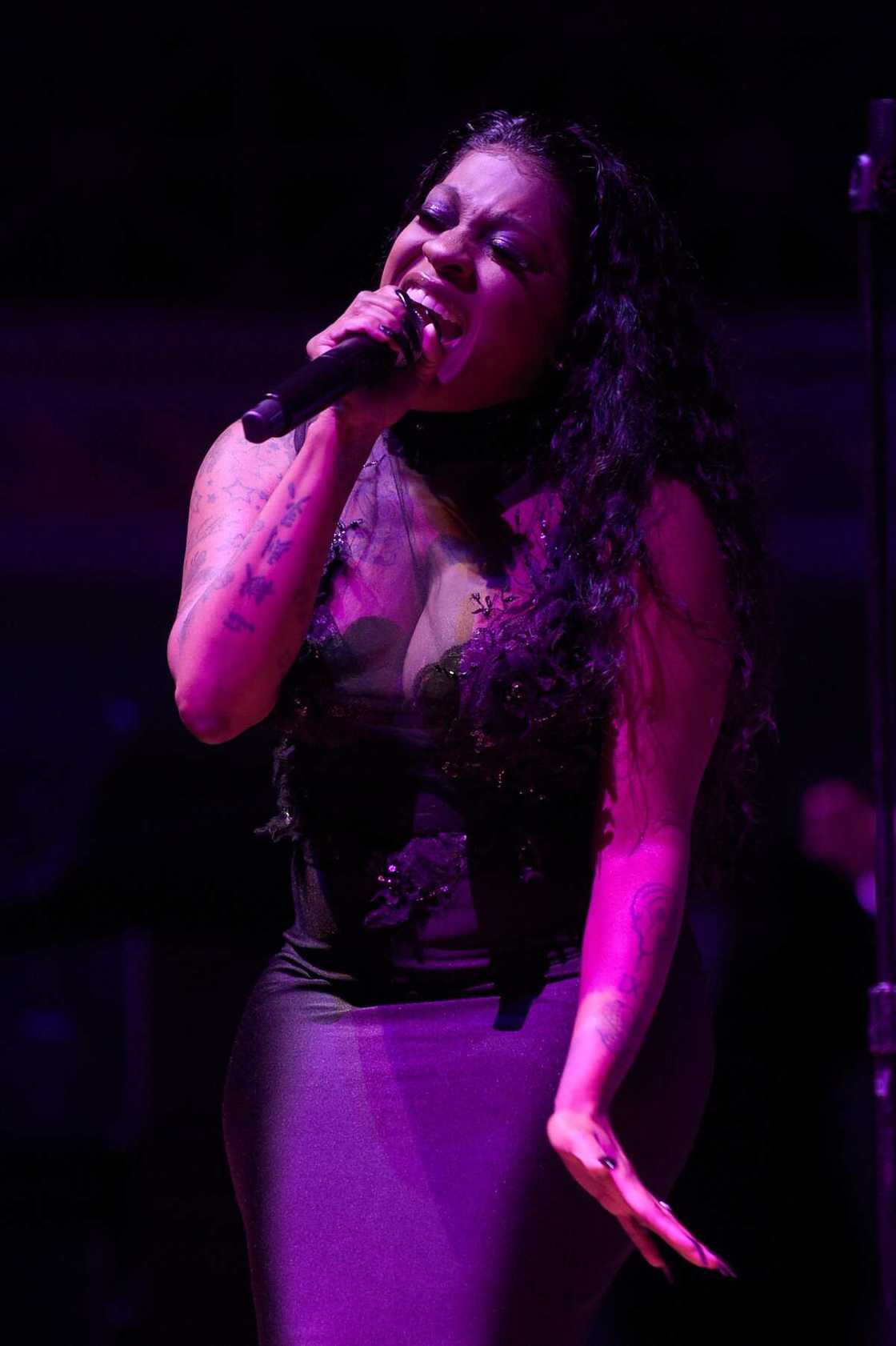 Lil Mo songs Lil Mo songs