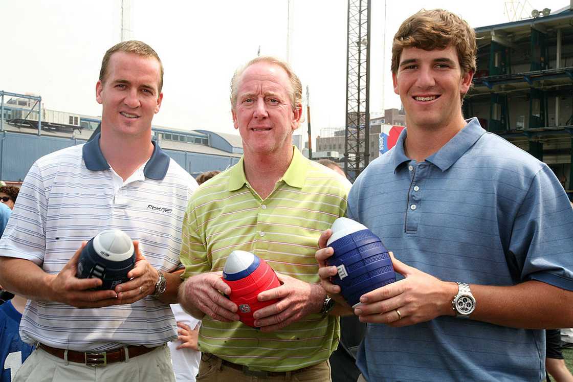 Peyton Manning, Archie Manning and Eli Manning at Chelsea Piers in New York City Peyton Manning, Archie Manning and Eli Manning at Chelsea Piers in New York City