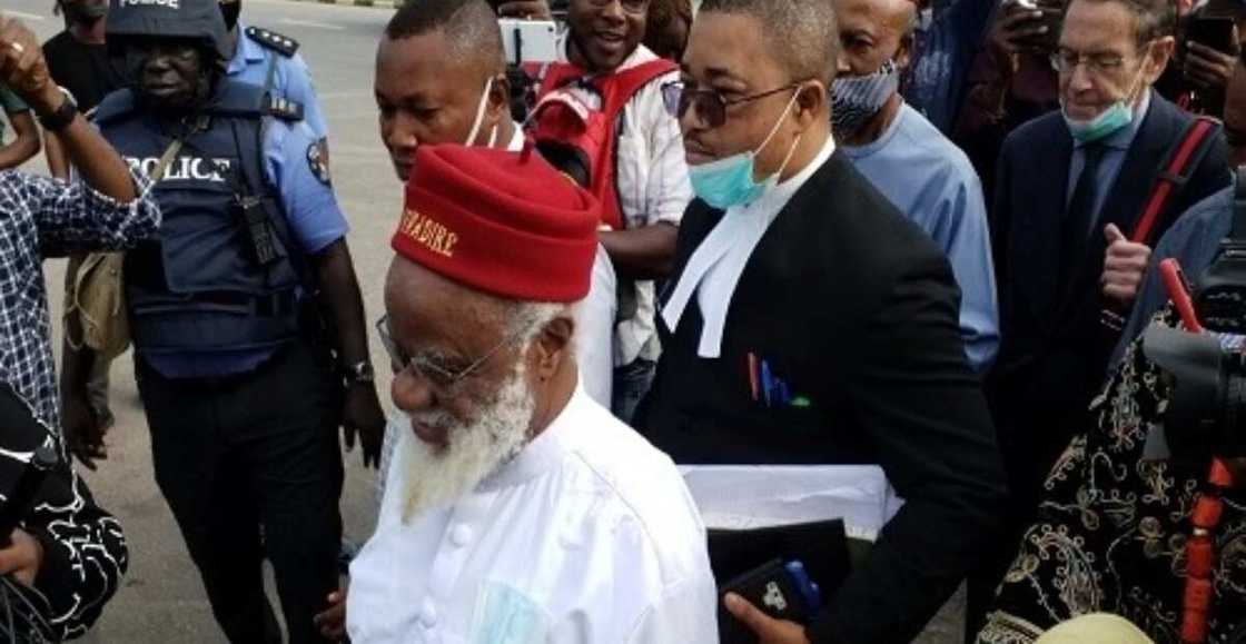 Photos as former governors arrives for Nnamdi Kanu's trial Photos as former governors arrives for Nnamdi Kanu's trial