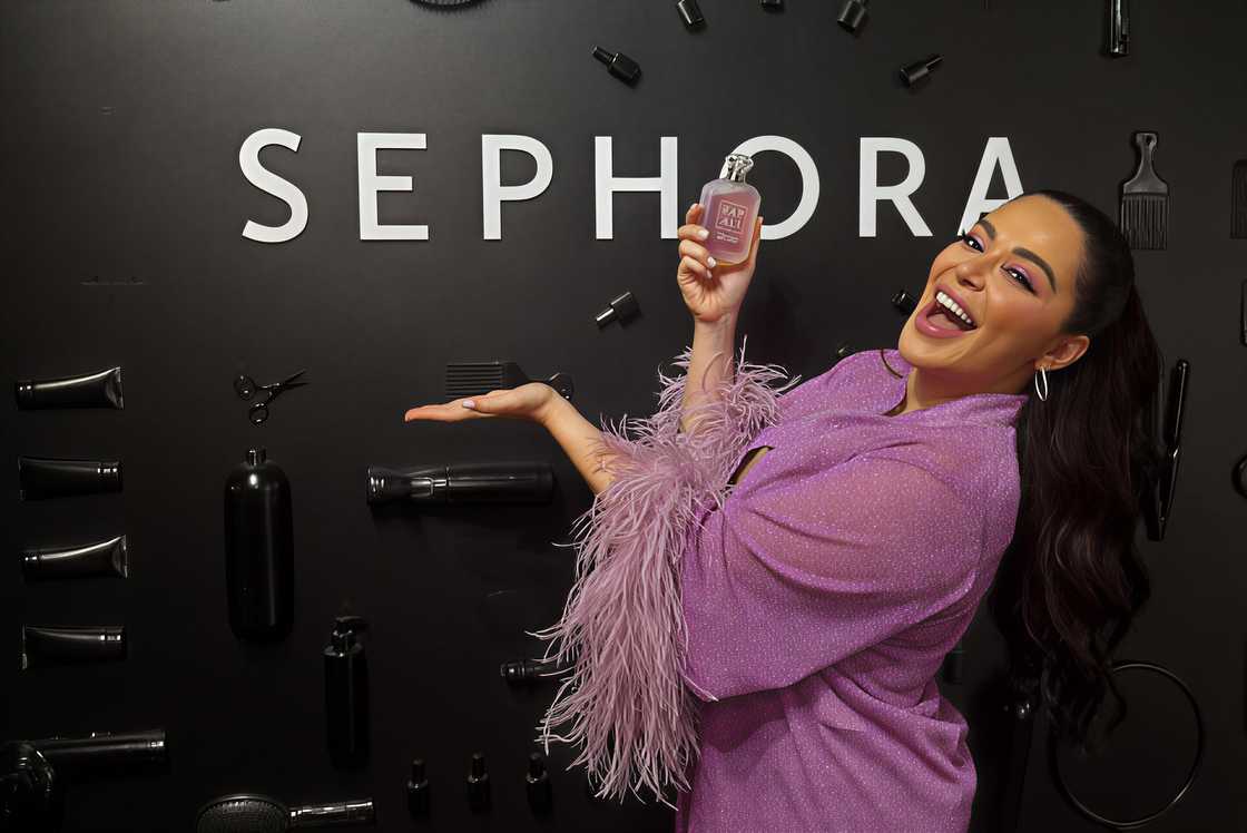 Mona Kattan with a KAYALI perfume Mona Kattan with a KAYALI perfume