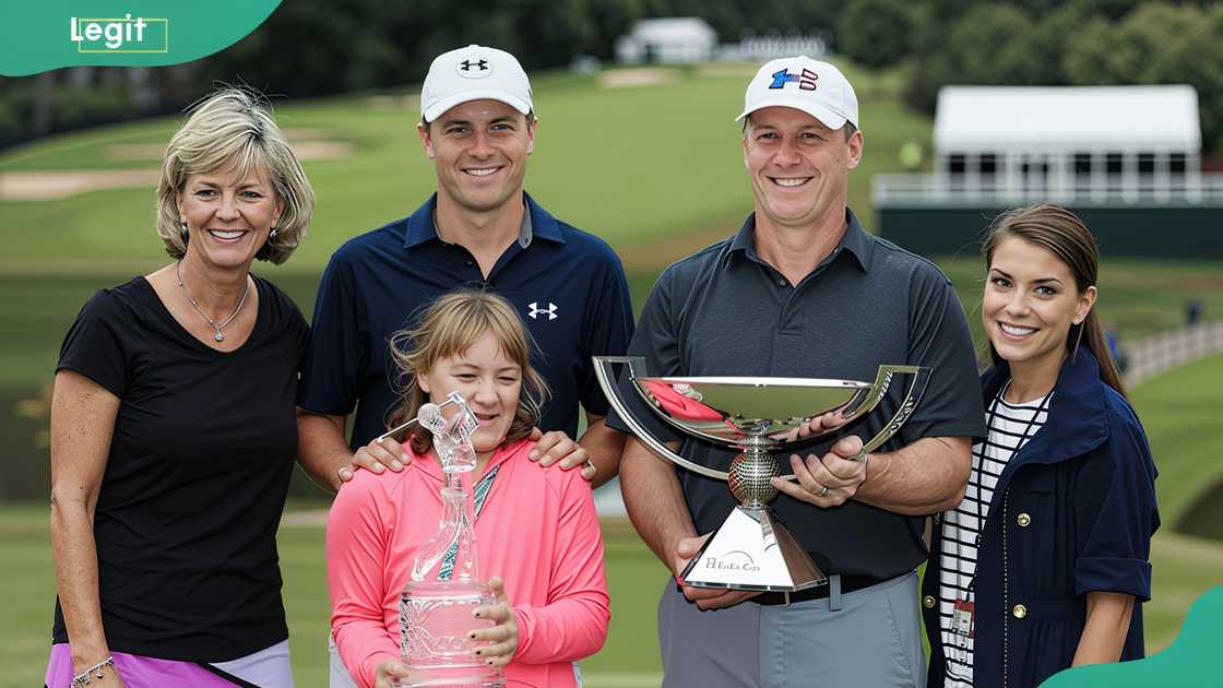 Jordan Spieth with his parents, Chris and Shawn, sister Ellie, and girlfriend Annie Verret at East Lake Golf Club Jordan Spieth with his parents, Chris and Shawn, sister Ellie, and girlfriend Annie Verret at East Lake Golf Club