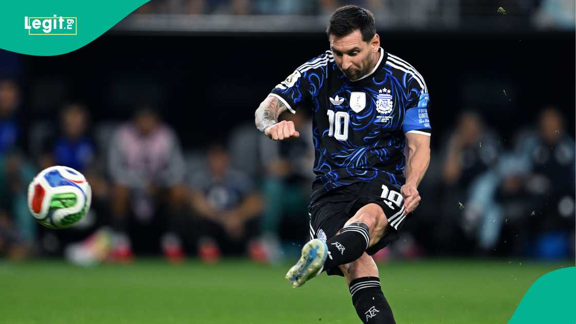 Lionel Messi of shooting his scoring free kick during the FIFA World Cup against Jordan. Photo by Image Photo Agency Lionel Messi of shooting his scoring free kick during the FIFA World Cup against Jordan. Photo by Image Photo Agency