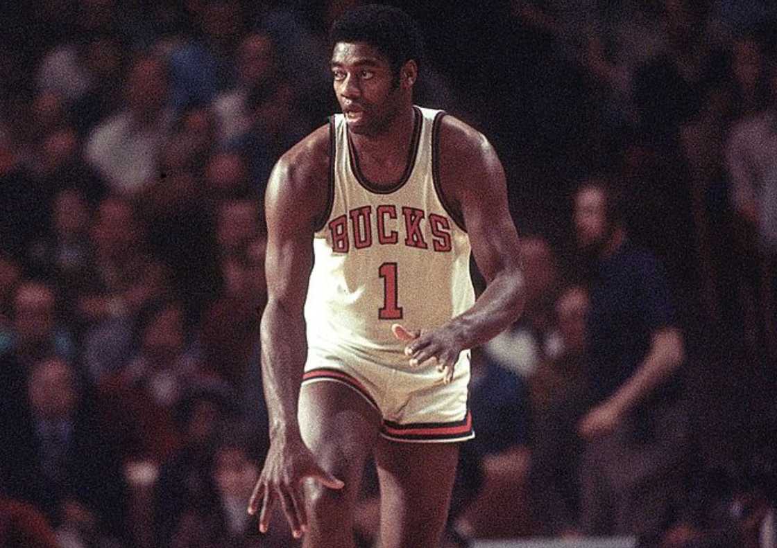 Oscar Robertson in action vs Boston Celtics