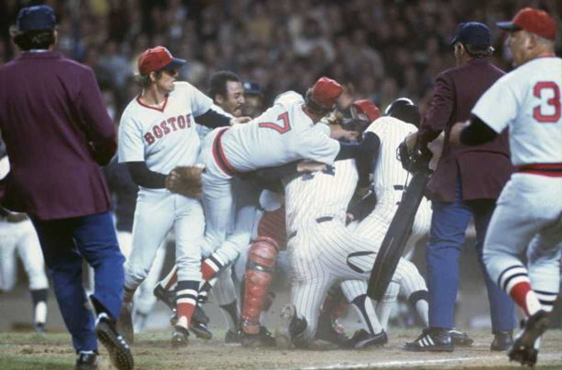 Red Sox fights New York Yankees during 6th inning at Yankee Stadium. Red Sox fights New York Yankees during 6th inning at Yankee Stadium.