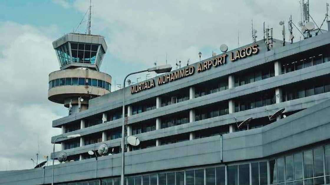 Year in Review: 5 Honest Nigerians who Returned Money Mistakenly Paid to them in 2021 Year in Review: 5 Honest Nigerians who Returned Money Mistakenly Paid to them in 2021