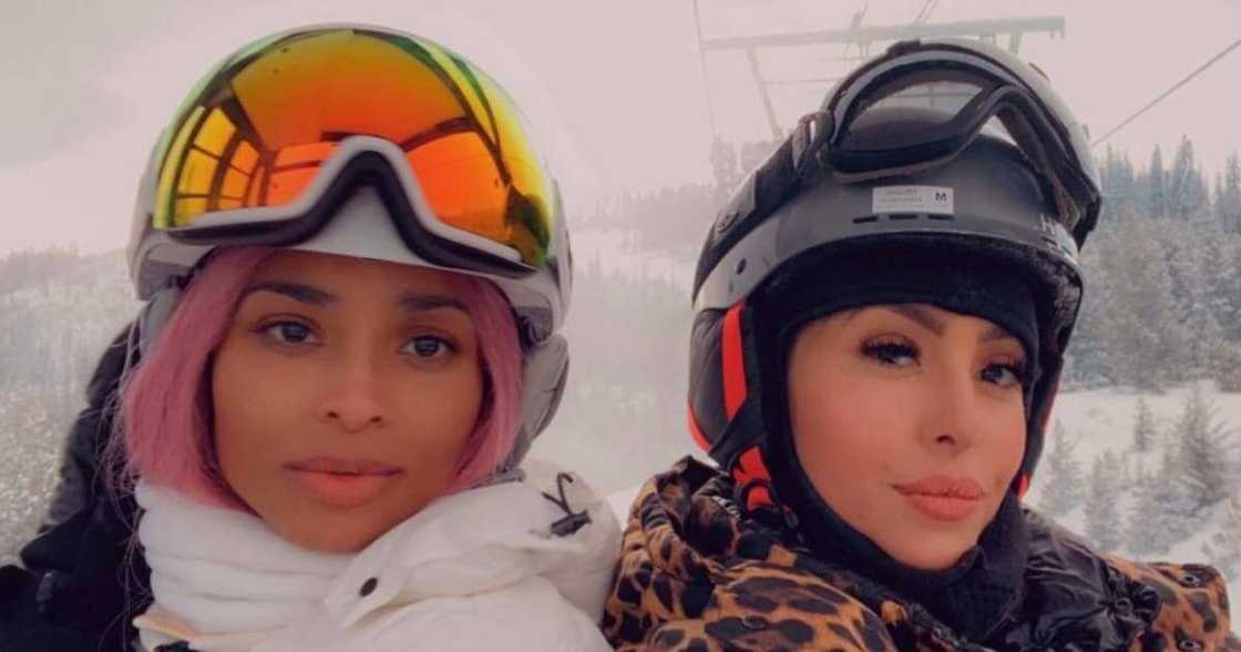 Ciara takes Vanessa Bryant on a skiing trip: "The slopes ain't ready"