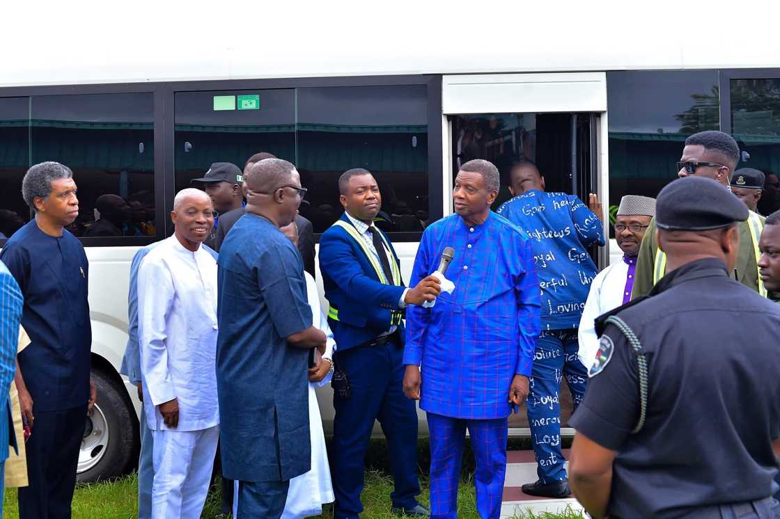 Photos: Pastor Adeboye visits Alaafin of Oyo in Palace Photos: Pastor Adeboye visits Alaafin of Oyo in Palace
