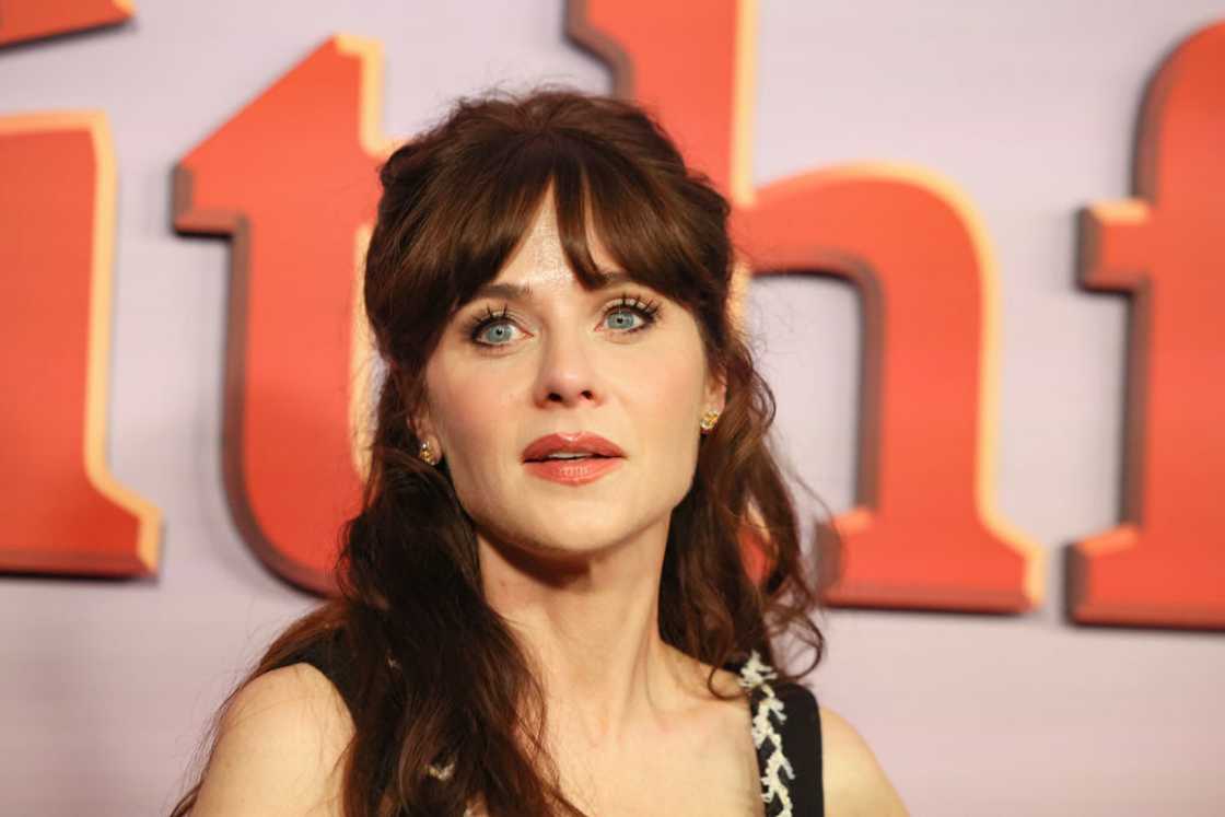 Zooey Deschanel attends "The Simpsons" holiday special world premiere screening at El Capitan Theatre