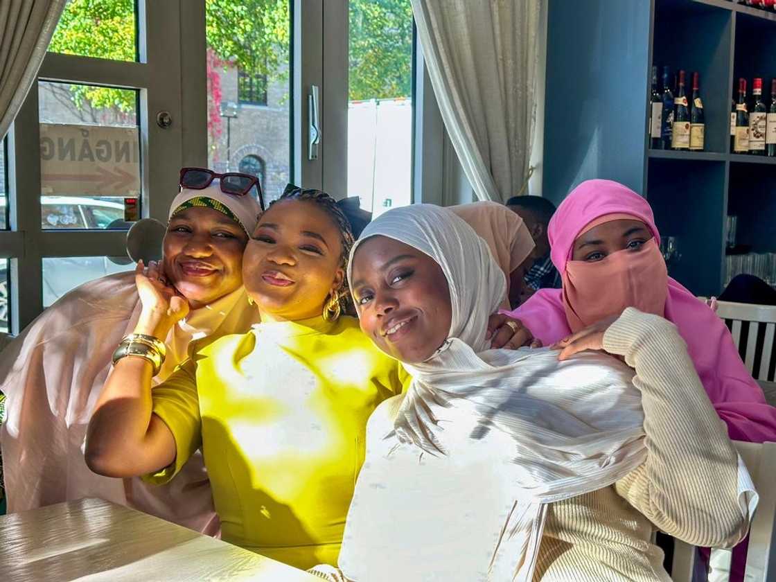 Oriflame Through Our Eyes: A Journey of Beauty, Discovery & Inspiration Oriflame Through Our Eyes: A Journey of Beauty, Discovery & Inspiration