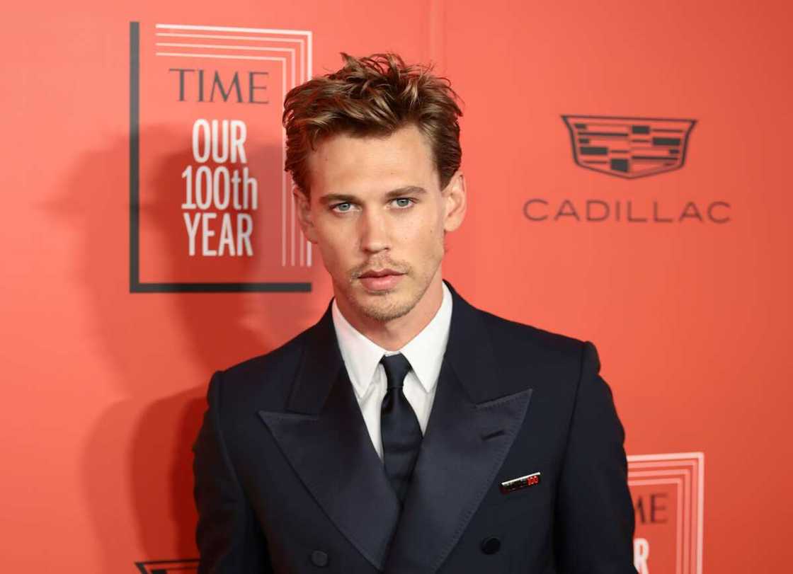 blond actors under 30 blond actors under 30