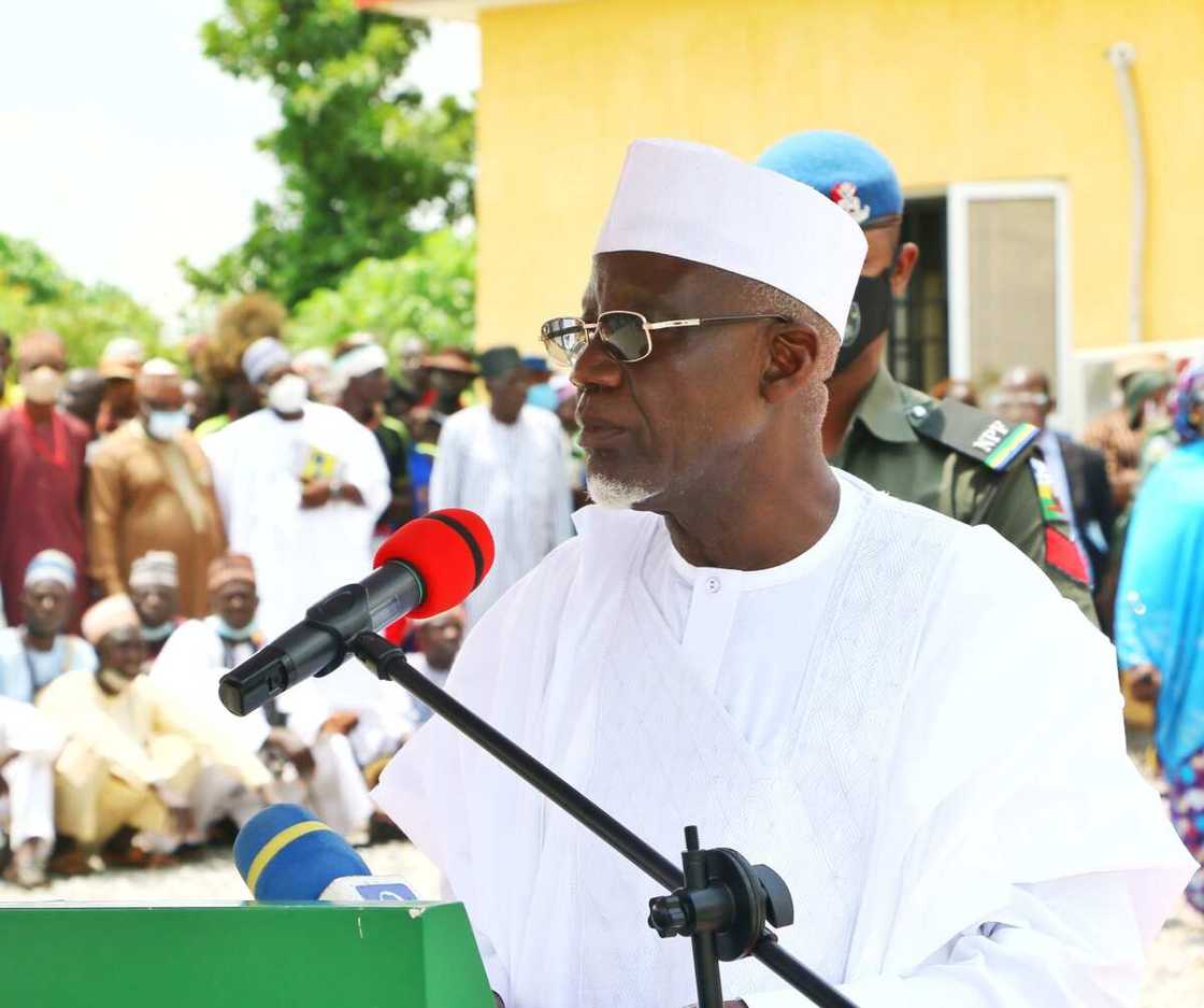 Wannan ra'ayin ka ne: FG ta yi wa Masari martani kan cewa mutane su kare kansu daga ƴan bindiga Wannan ra'ayin ka ne: FG ta yi wa Masari martani kan cewa mutane su kare kansu daga ƴan bindiga