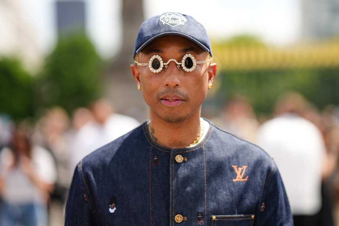 popular black male singers popular black male singers