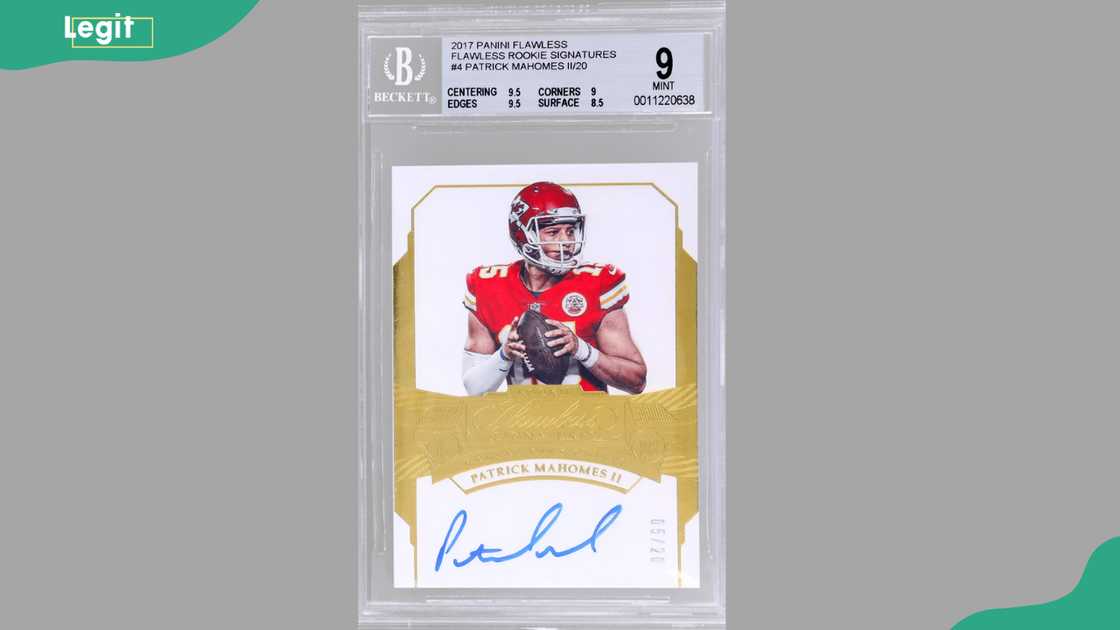 2017 Panini Flawless Shield Signatures Patrick Mahomes II #4