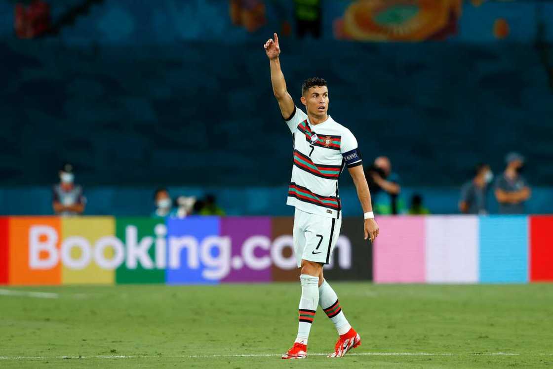 Cristiano Ronaldo Cristiano Ronaldo