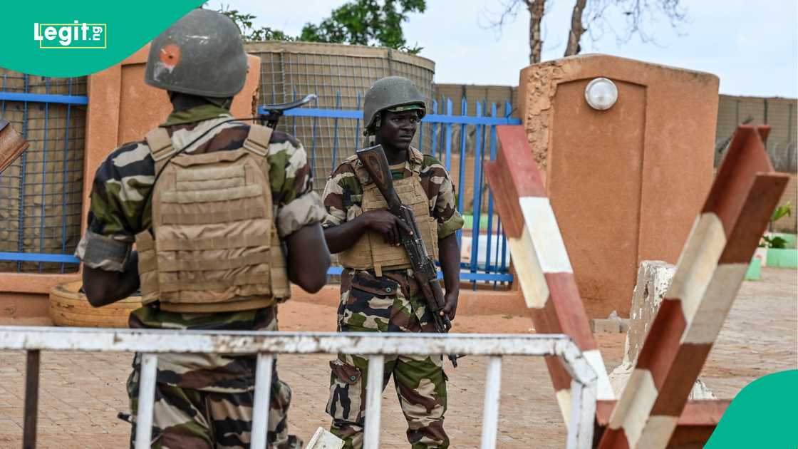 'Yan ta'adda na ci gaba da kai hare-hare yankin Tillaberi duk da sojoji ne ke mulki a Jamhuriyyar Nijar. 'Yan ta'adda na ci gaba da kai hare-hare yankin Tillaberi duk da sojoji ne ke mulki a Jamhuriyyar Nijar.