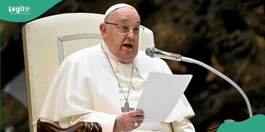 Pope battles double pneumonia, spends three weeks in Rome hospital