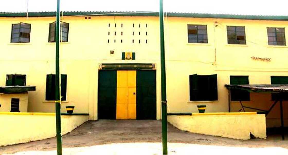 Gidan Yari za a fara kada kuri'a Gidan Yari za a fara kada kuri'a