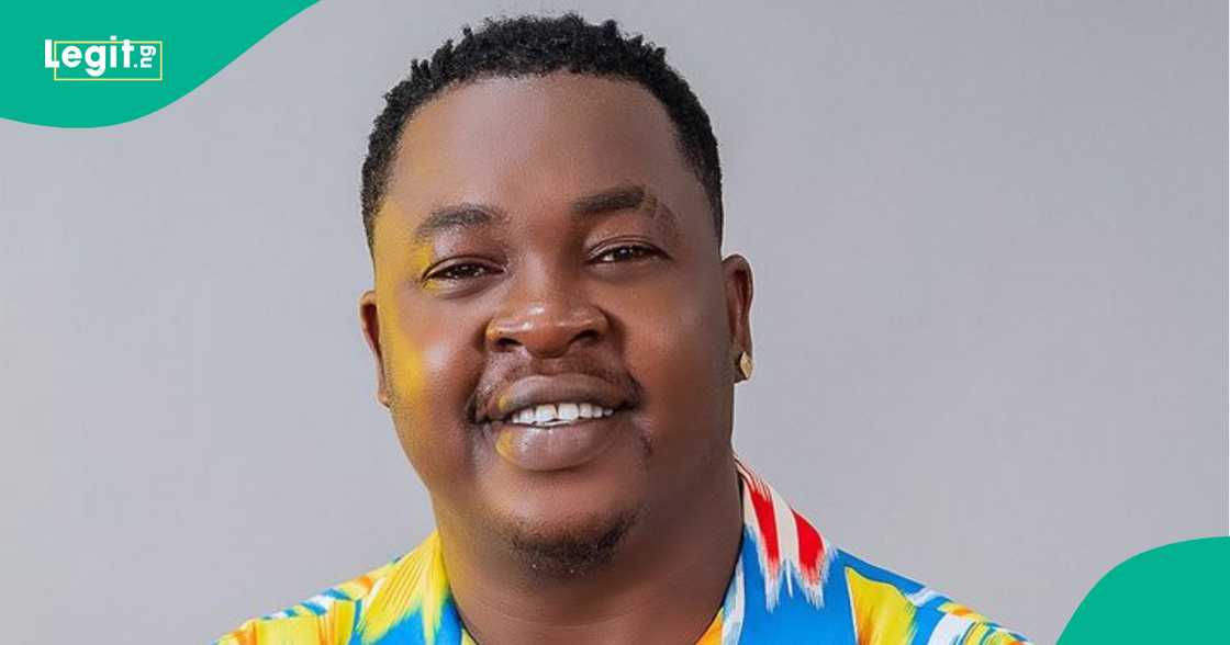 Actor Babe Tee begs Nigerians to forgive him. Actor Babe Tee begs Nigerians to forgive him.