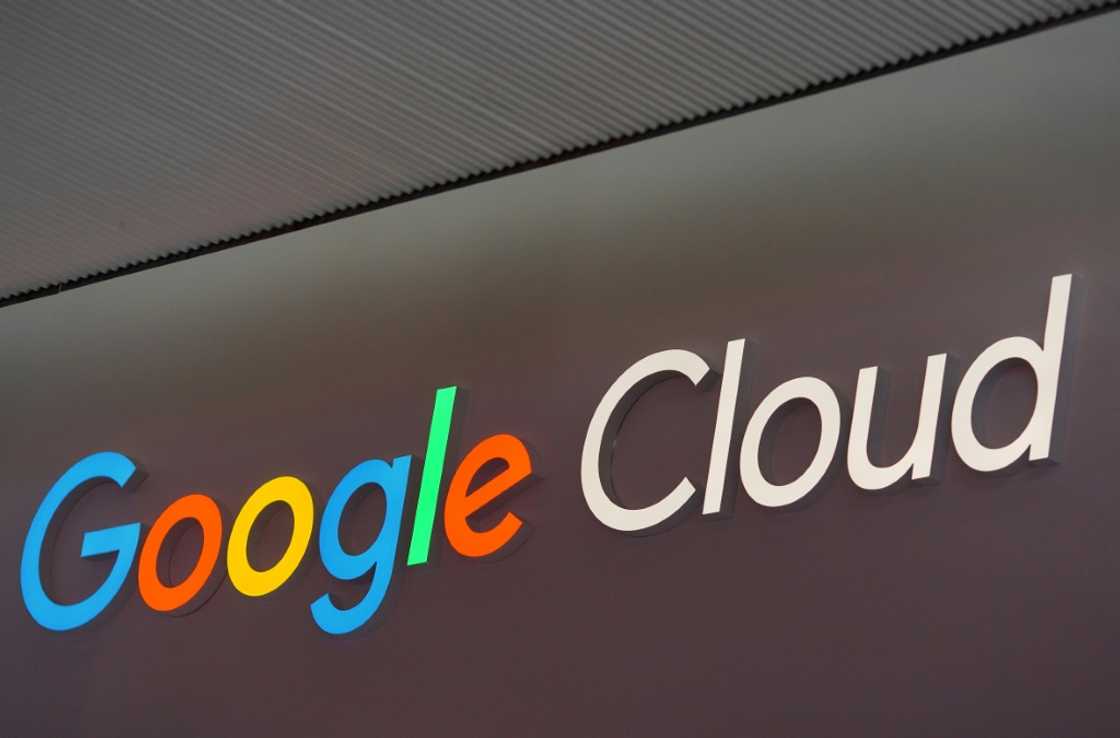 Investors have been watching closely to see whether the billions of dollars Google is pouring into datacenters and artificial intelligence hosted in the cloud are paying off for the Silicon Valley tech giant Investors have been watching closely to see whether the billions of dollars Google is pouring into datacenters and artificial intelligence hosted in the cloud are paying off for the Silicon Valley tech giant