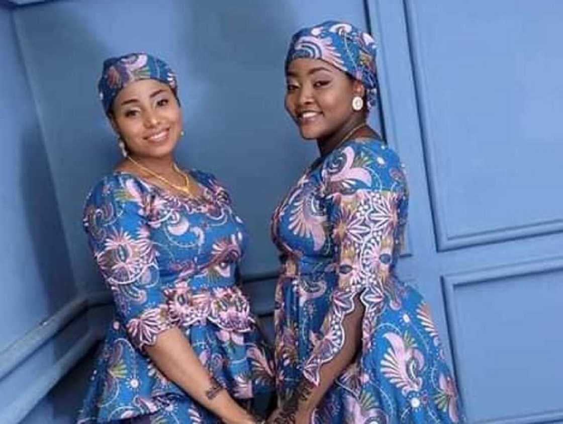 Hotunan kafin aure na matashin da zai yi wuff da kyawawan 'yan mata 2 a rana daya a Abuja Hotunan kafin aure na matashin da zai yi wuff da kyawawan 'yan mata 2 a rana daya a Abuja