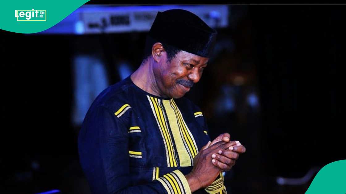 King Sunny Ade's daughter, Damilola, calls him out, shares pain of growing up with him King Sunny Ade's daughter, Damilola, calls him out, shares pain of growing up with him