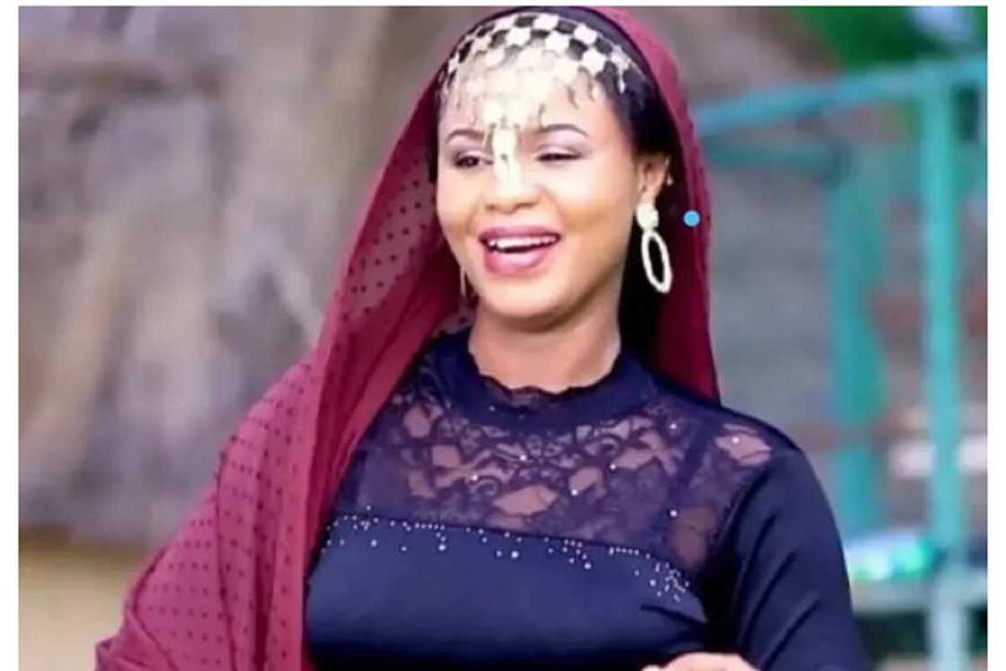 Hauwa Abubakar aka Hauwa Waraka. Hauwa Abubakar aka Hauwa Waraka.