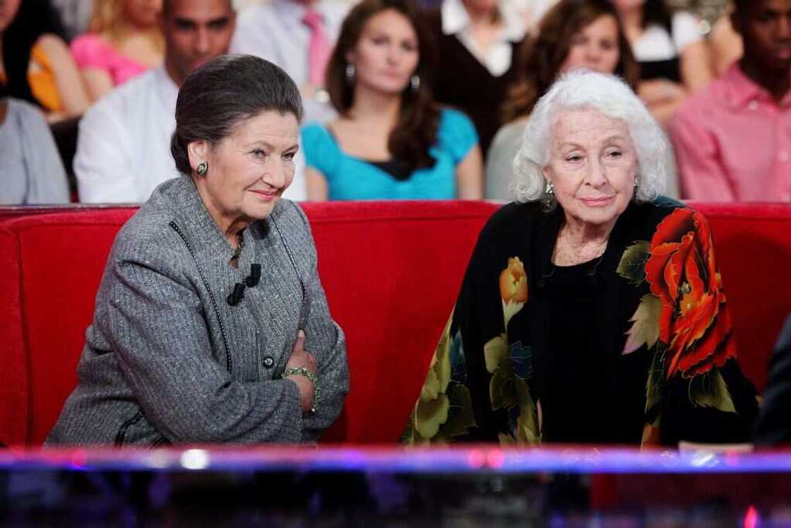 Qui était Mathieu Mitsinkidès, le fils de Danielle Darrieux mort brutalement ? Qui était Mathieu Mitsinkidès, le fils de Danielle Darrieux mort brutalement ?