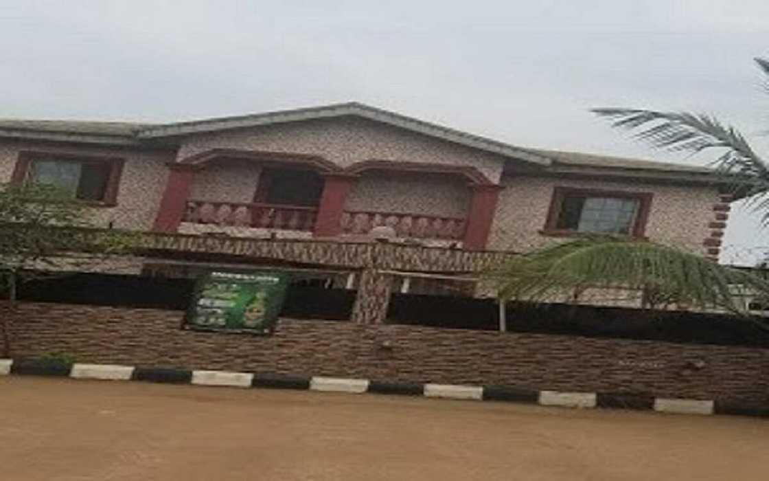 Wani mutum ya mutu a otel yayin lalata da karuwa Wani mutum ya mutu a otel yayin lalata da karuwa