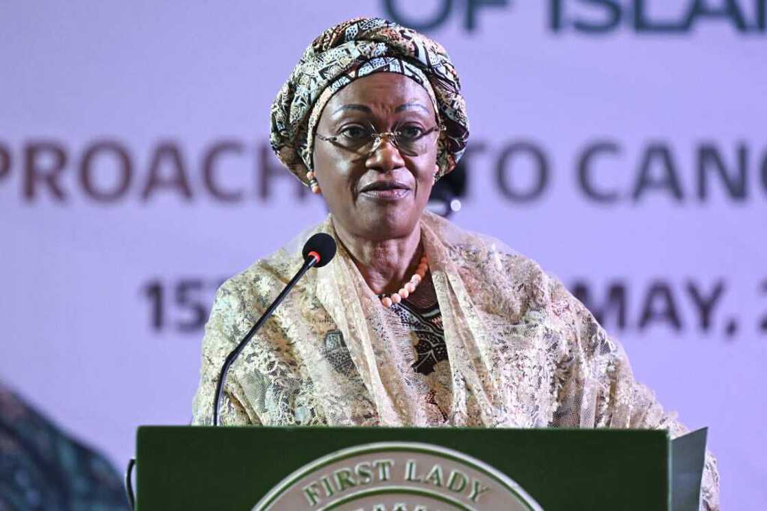 First Lady of Nigeria Oluremi Tinubu makeing a speech