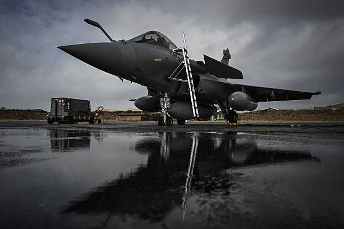 Wani jirgin yakin kasar Faransa Wani jirgin yakin kasar Faransa