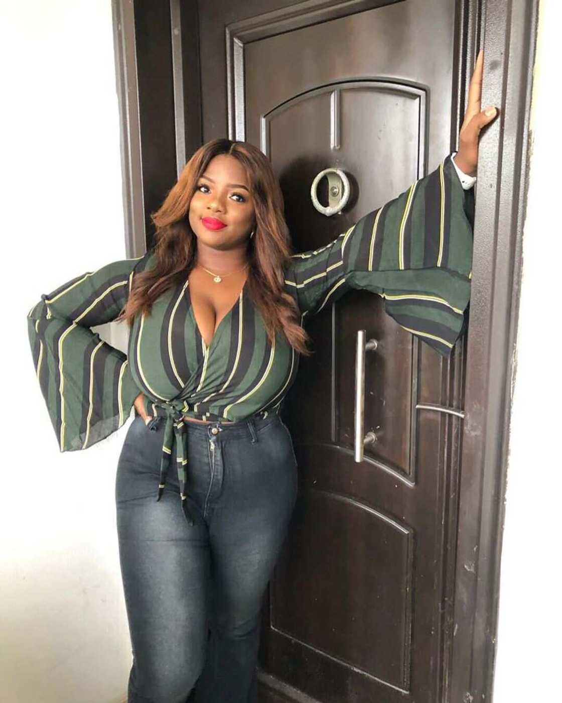 'Iyayena sun sallamani, sun ce kar na sake na koma gidansu' - Matashiyar da ta shiga fim 'Iyayena sun sallamani, sun ce kar na sake na koma gidansu' - Matashiyar da ta shiga fim