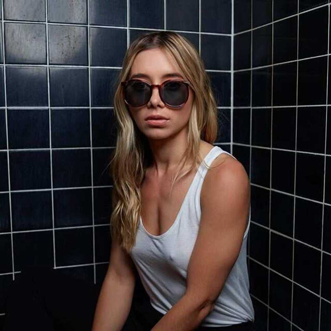 Olesya Rulin Olesya Rulin