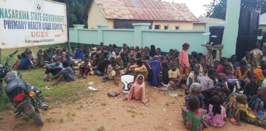 Hotuna: An gano wurin ajiyar makaman 'yan ta'adda a Nasarawa Hotuna: An gano wurin ajiyar makaman 'yan ta'adda a Nasarawa