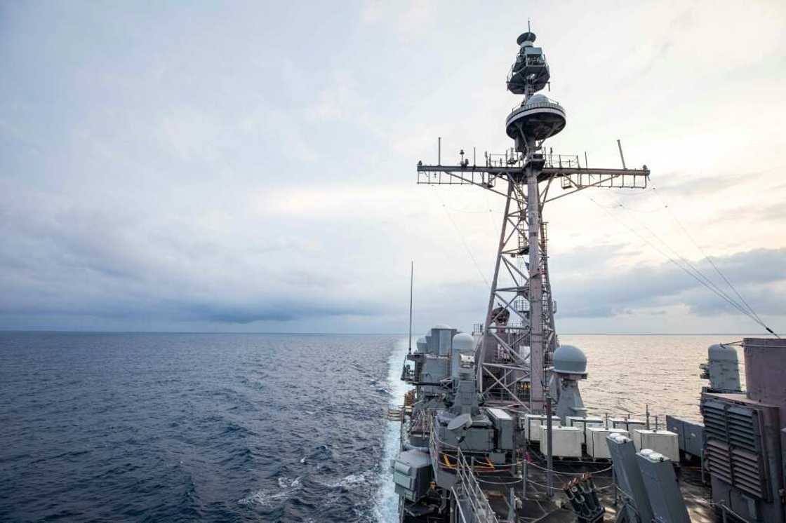 Washington diplomatically recognizes Beijing over Taipei, but maintains de facto relations with Taiwan and supports the island's right to decide its own future Washington diplomatically recognizes Beijing over Taipei, but maintains de facto relations with Taiwan and supports the island's right to decide its own future
