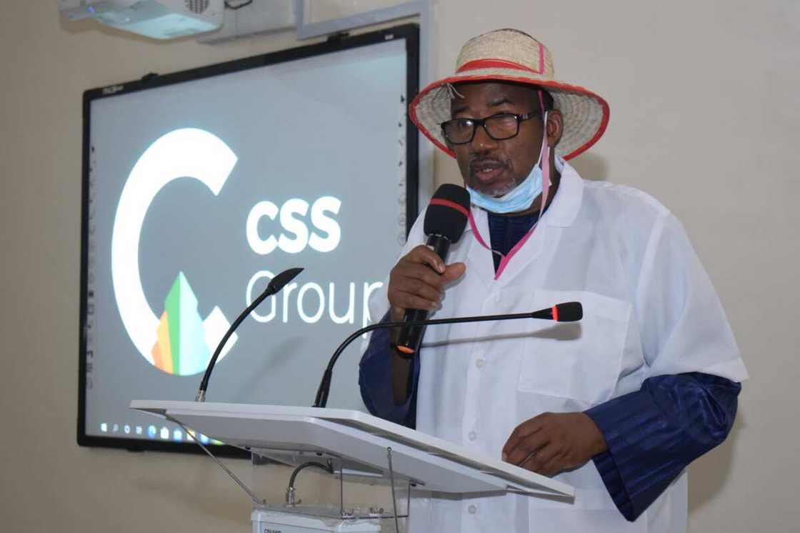 Herdsmen crisis: Bauchi governor makes U-turn on herders carrying AK-47, attacks Akeredolu, others Herdsmen crisis: Bauchi governor makes U-turn on herders carrying AK-47, attacks Akeredolu, others
