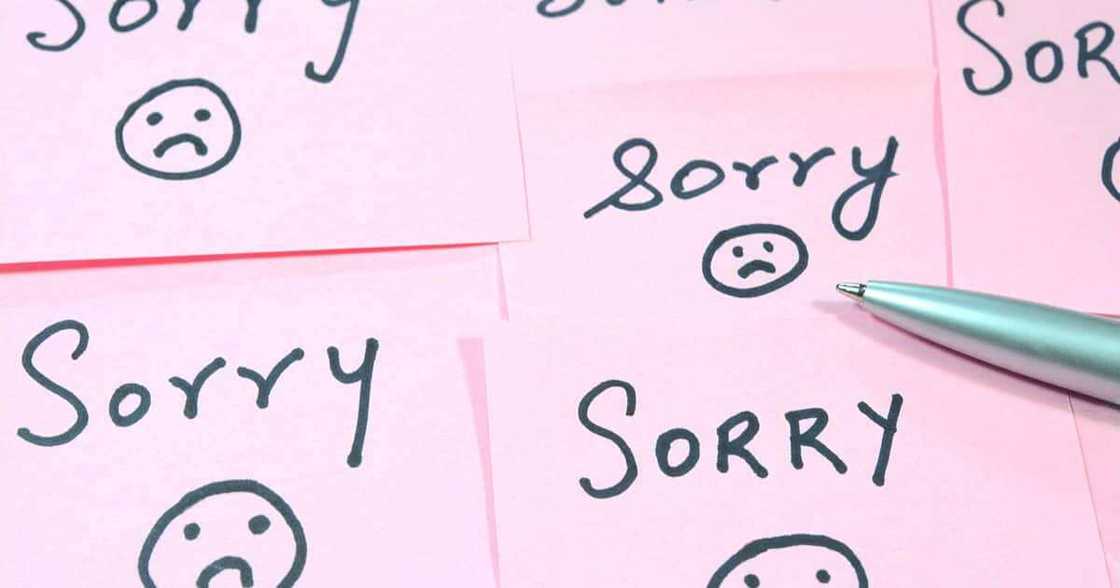High school principal tenders apology High school principal tenders apology