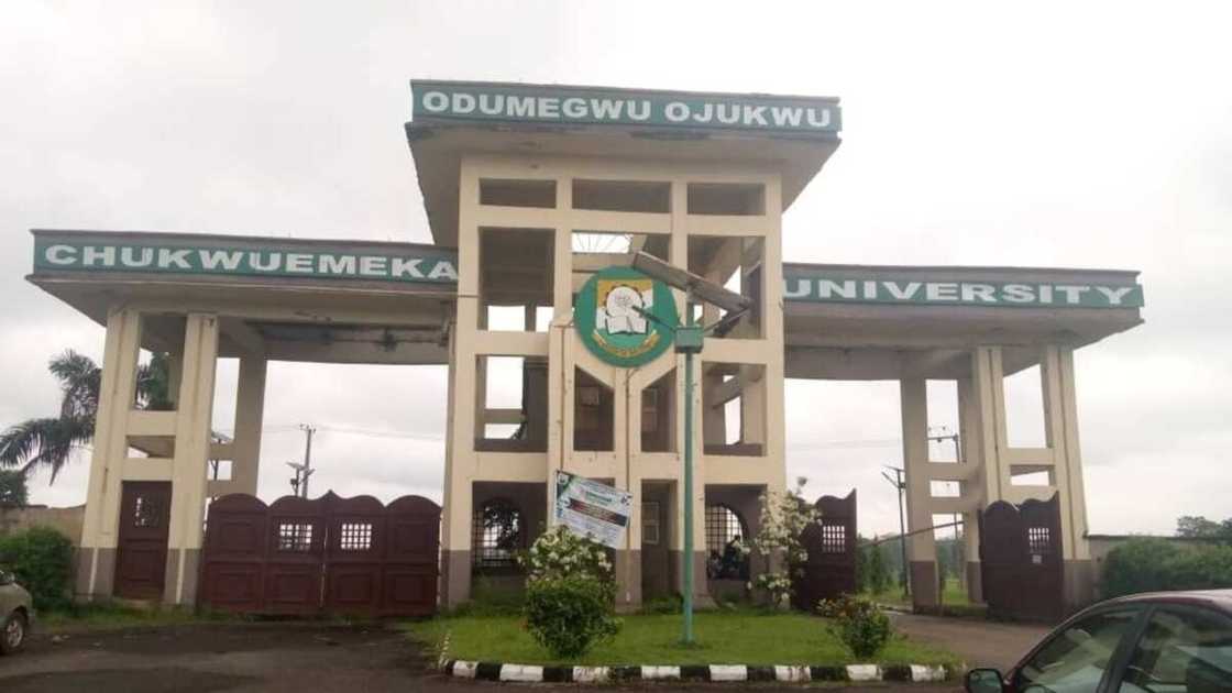 Chukwuemeka Odumegwu Ojukwu University/Anambra University Hostel/Female Students Chukwuemeka Odumegwu Ojukwu University/Anambra University Hostel/Female Students