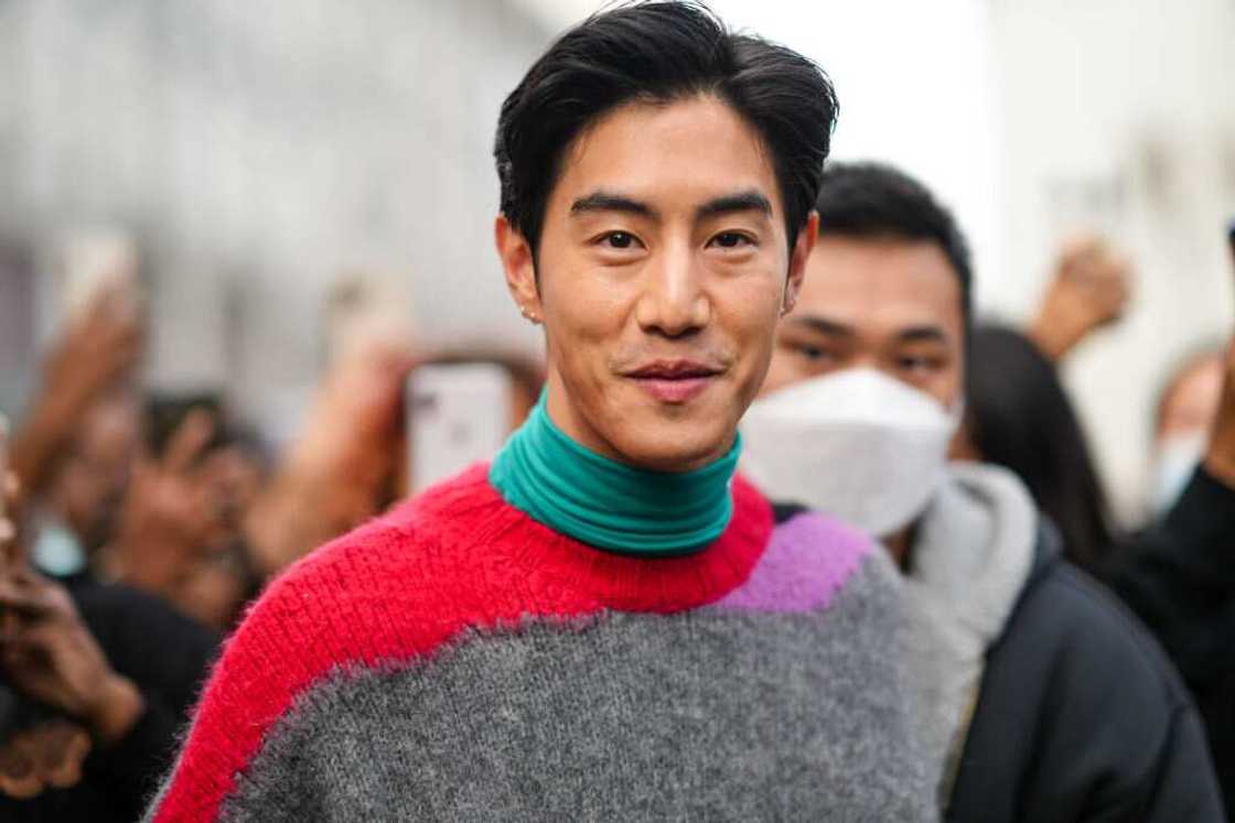 Handsome K-Pop idols Handsome K-Pop idols